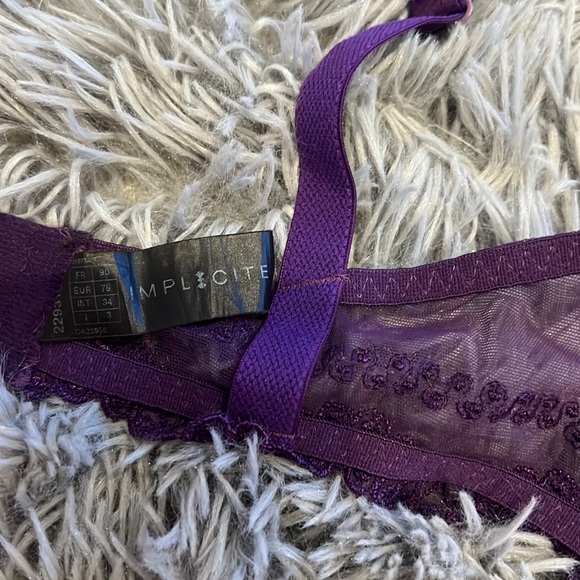 Implicite Bra - Picture 10 of 11
